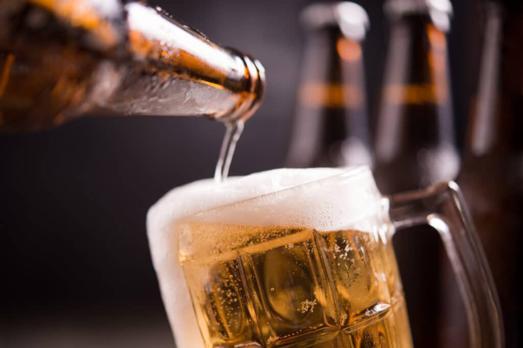 Aumento do consumo da cerveja deve ser menor do que 1%. Foto: Freepik