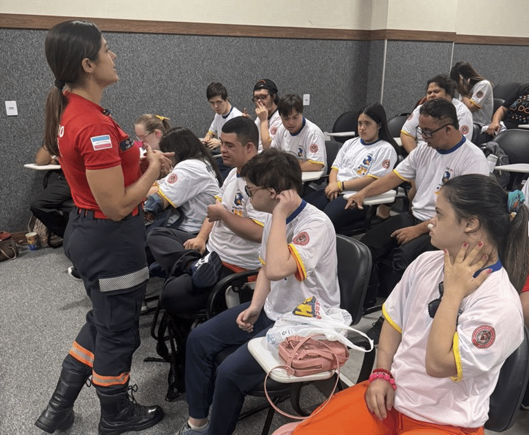 Corpo de Bombeiros forma segunda turma de brigadistas com síndrome de Down