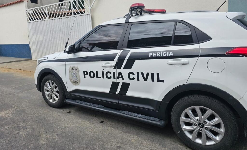 Viatura da Polícia Civil