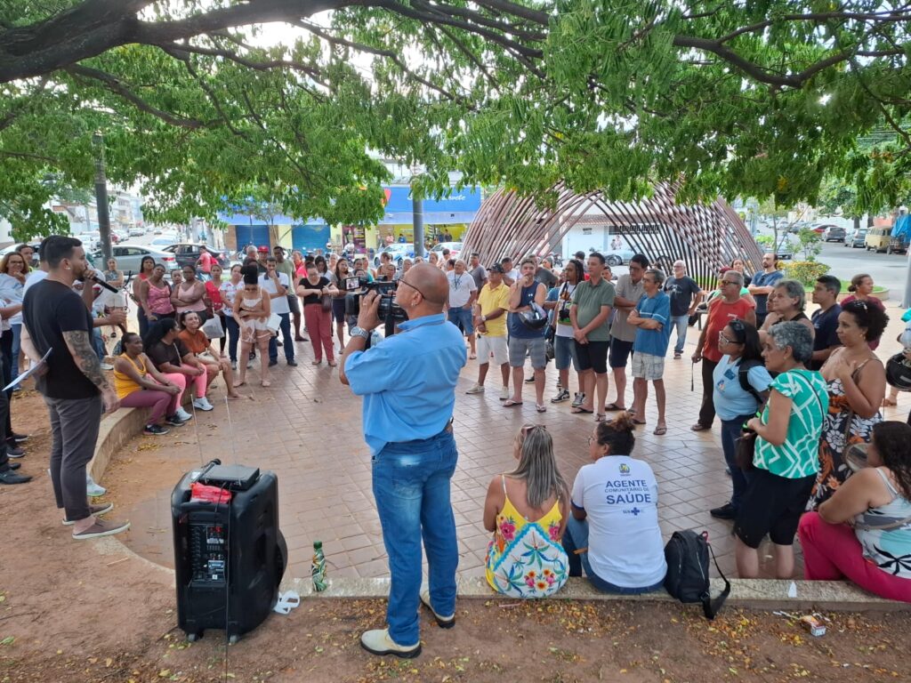 Servidores de Guarapari decidiram entrar em greve durante assembleia nesta segunda (3). Foto Sintrag