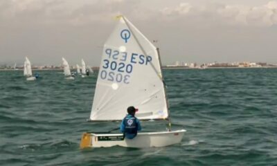 Jovens competidores se preparam para o Campeonato Brasileiro de Vela Optimist em Vitória. Foto: Divulgação