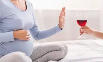 A prevenção é a chave para proteger as futuras gerações da Síndrome Alcoólica Fetal. Foto: Freepik