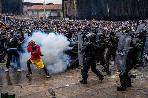 Refletir sobre a violência é o primeiro passo para construir uma sociedade mais justa. Foto: Agência Brasil