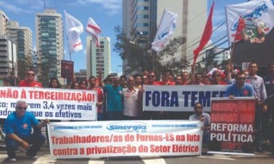 Protesto organizado pelo Sinergia-ES destaca a união dos eletricitários na luta por direitos e melhores condições de trabalho