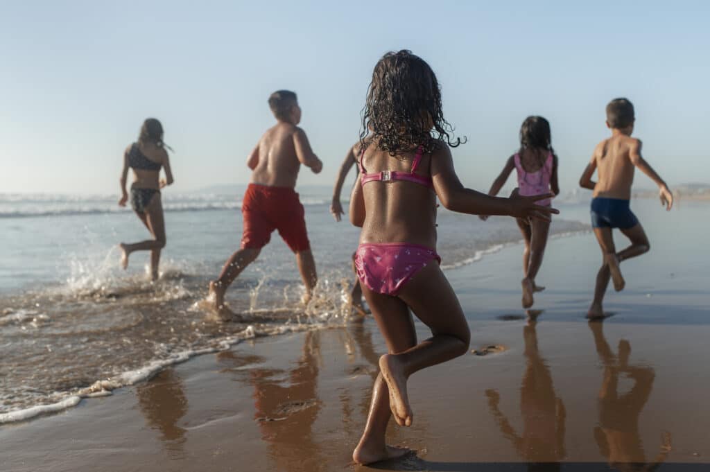 Desaparecimento de crianças se torna mais comum no verão. Foto: Freepik