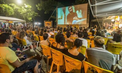 Cinema ao ar livre e música ao vivo: diversão garantida no Festival de Cinema de Vitória Itinerante. Foto: Divulgação