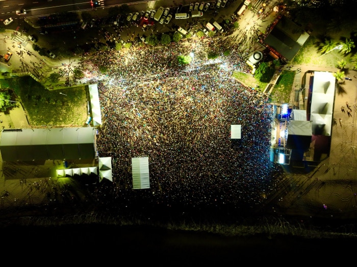 Arena de Verão promete levar uma multidão para a orla de Camburi. Foto: Gabriel Werneck