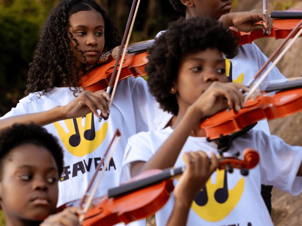 O Instituto Serenata D’Favela transforma vidas por meio da educação, cultura e inclusão social. Foto: Arquivo Pessoal