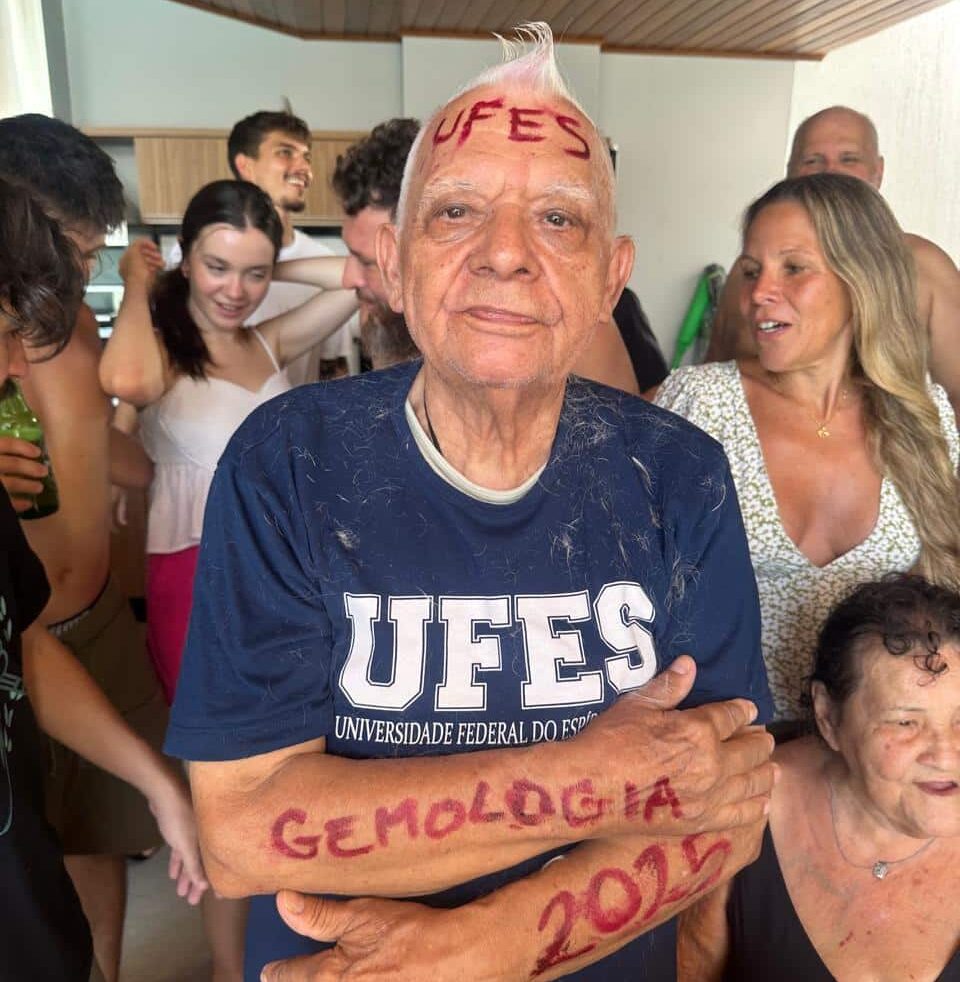 João Guerra Pinto aprovado no vestibular da Ufes aos 64 anos