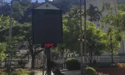 Termômetro na Praça de Campinho marca 39°C em Domingos Martins durante a onda de calor que atinge o Espírito Santo