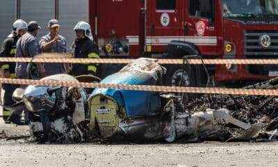 Queda de avião aconteceu na manhã desta sexta. Foto: Paulo Pinto/Agência Brasil