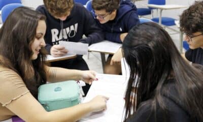 fies; alunos; prouni; escola; estudantes; declaração do IR