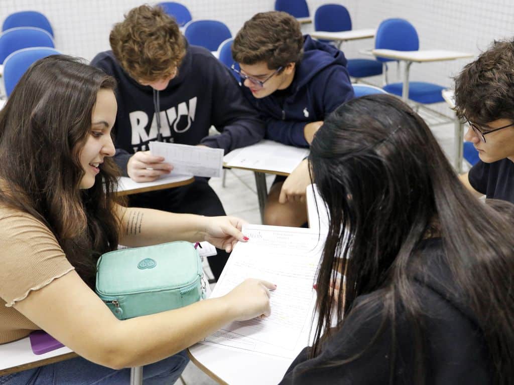 fies; alunos; prouni; escola; estudantes