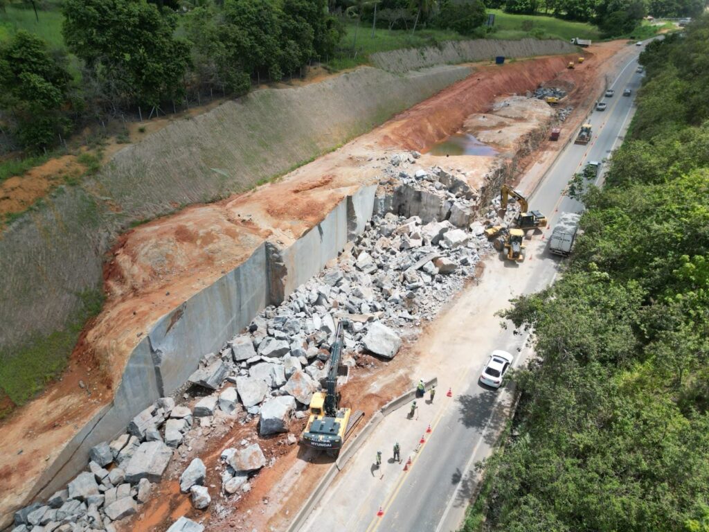 Km 245 da BR 101, na Serra, será totalmente interditado nesta quarta-feira (12) para corte de rochas