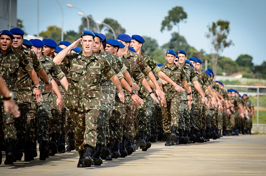 Concursos militares oferecem vagas com salários de pelo menos R$ 8 mil. Foto: Alexandre Manfrim/Min. Defesa