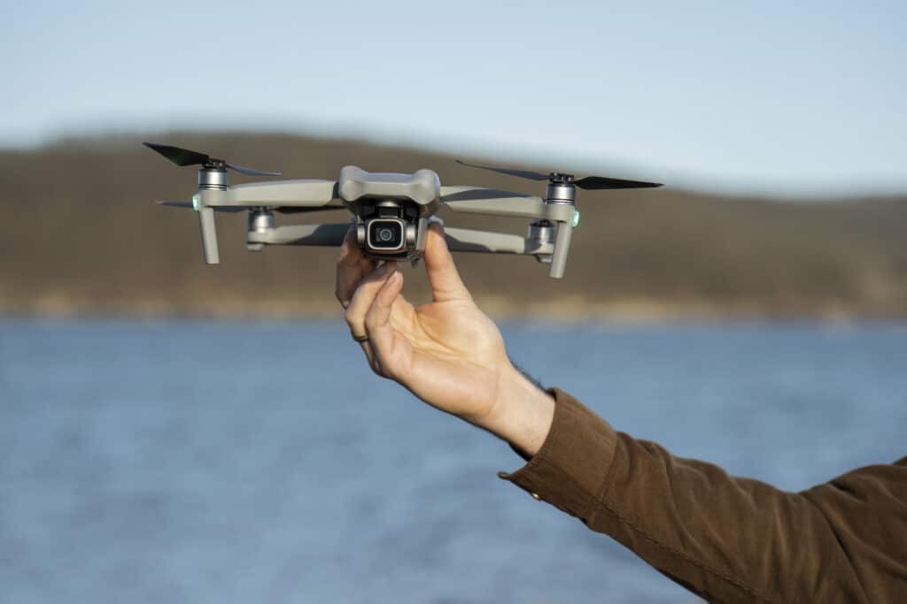 Curso de pilotagem de drones é oferecido pelo Crea. Foto: Freepik