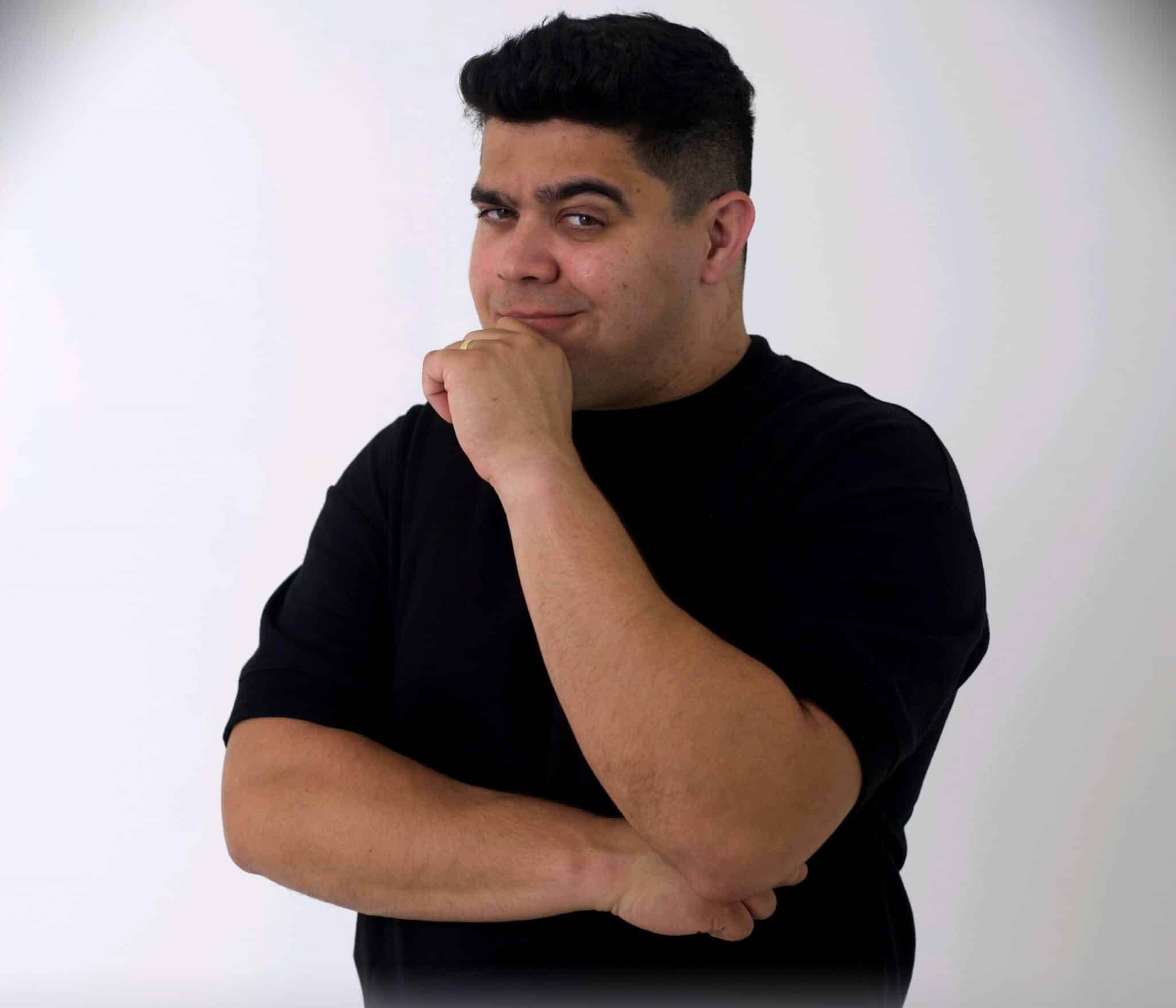 Matheus Mattos leva o humor gospel ao palco em Barra do Jucu. Foto: Divulgação