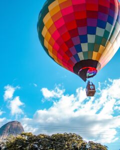 Voo de balão em Pedra Azul.