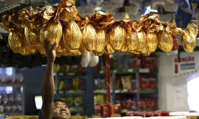 ovos de páscoa; trabalho na garoto;