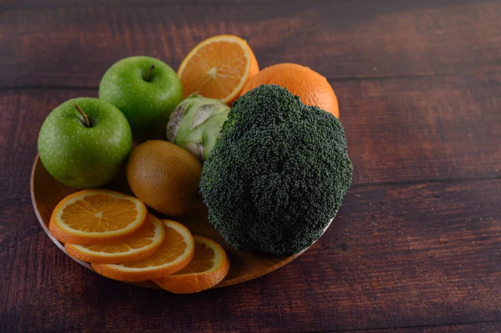 Frutas, vegetais e fontes de zinco ajudam a proteger o organismo contra gripes e resfriados