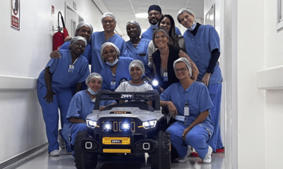 Com sorriso no rosto, pequenos pacientes do HMMI agora seguem para a cirurgia a bordo de um carrinho motorizado, em clima de brincadeira