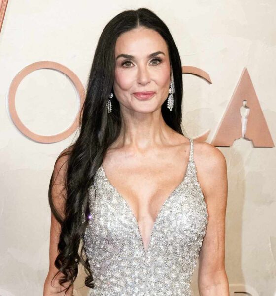 Demi Moore é uma das celebridades que aderiram ao peeling para conquistar o efeito “glass skin”