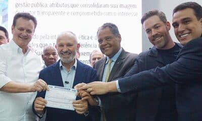 Gilberto Kassab, Paulo Hartung, Antônio Brito, Renzo Vasconcelos e Erick Musso. Foto: Eduardo Mattos/Scriptum/PSD