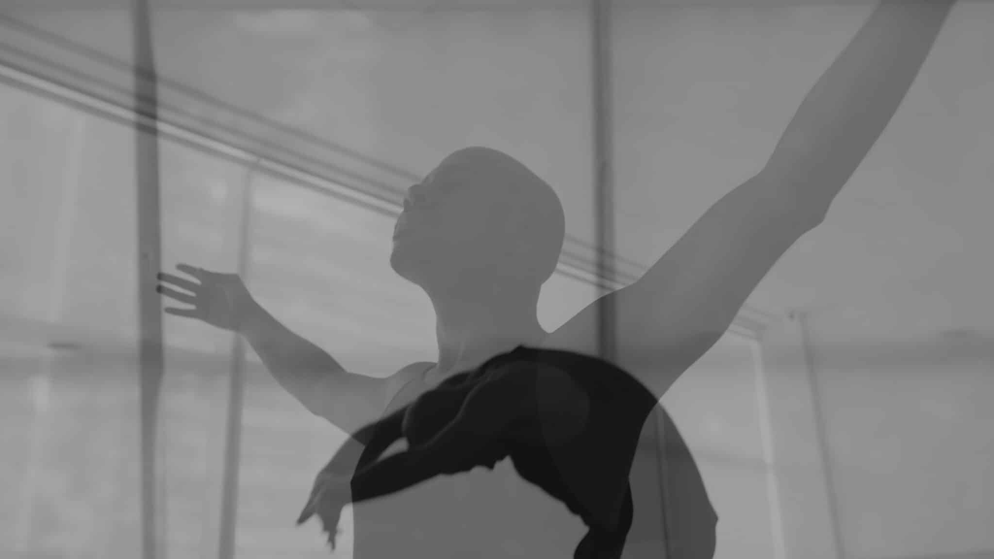Mais que um filme, 'PRETO' se apresenta como exercício de cura coletiva ao dar voz aos silêncios impostos aos corpos negros através da linguagem universal da dança. Foto: Divulgação