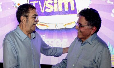 Walter Cavalcante Júnior e Rui Baromeu comemoram o anúncio da TV SIM como nova emissora oficial do Carnaval de Vitória a partir de 2026