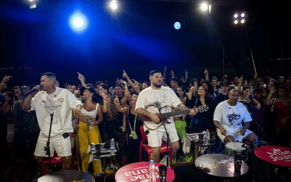Grupo Samba Jr. se apresentando no Mãe Joana Botequim. Foto: Reprodução/ Instagram.