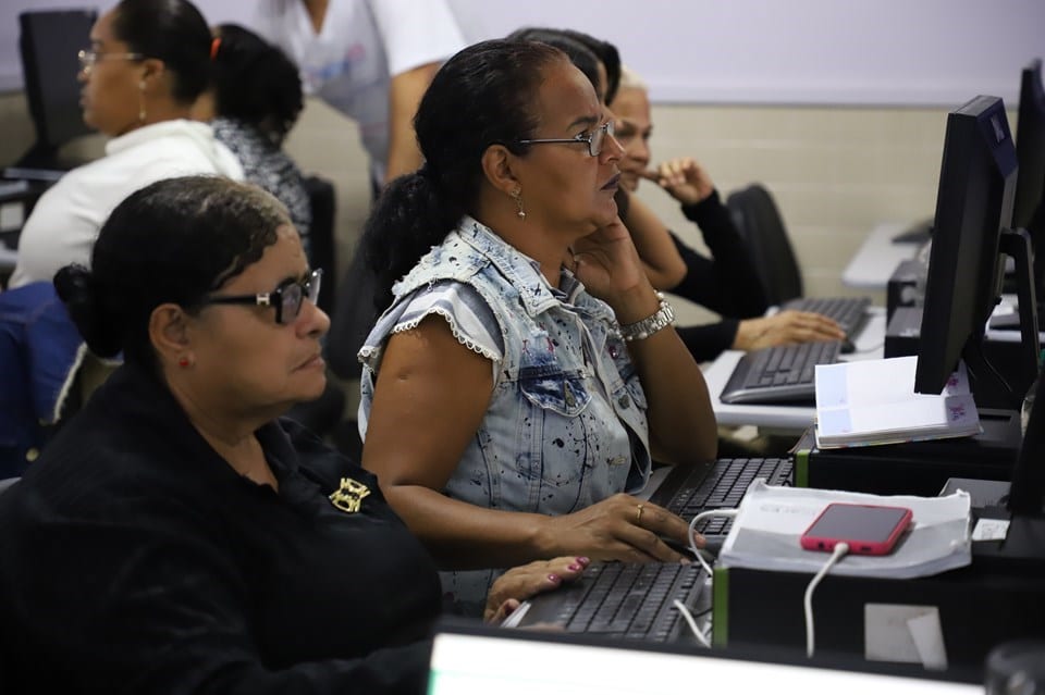 Com 20 mil vagas em cursos como Cuidador de Idosos e Empreendedorismo, o Qualificar ES recebe inscrições até 23 de maio. Foto: Divulgação