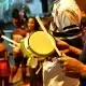 Com casas de samba de Serra a Vila Velha, o samba ao vivo na Grande Vitória mantém o ritmo tradicional e atrai novas gerações no ES. Foto: Reprodução/Internet