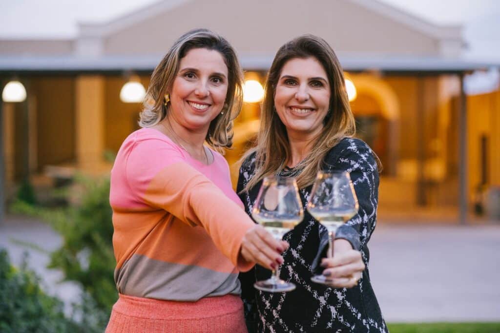 À frente da Carpe Diem Vinhos, as amigas Roberta Girelli e Tatiana Puppim