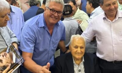 Prefeito Camarão, de Muqui, ao lado de Theodorico Ferraço. Foto: reprodução Instagram