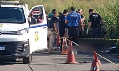Ciclista morre após ser atropelado por carro na BR-101, na Serra