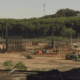 Construção dos tanques de combustível avança a poucos metros de casas e da escola UMEF Macionilia Maurício Bueno, em Vila Velha