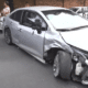 Criminoso colidiu com veículos estacionados e roubou outro carro para fugir em Valparaíso, na Serra