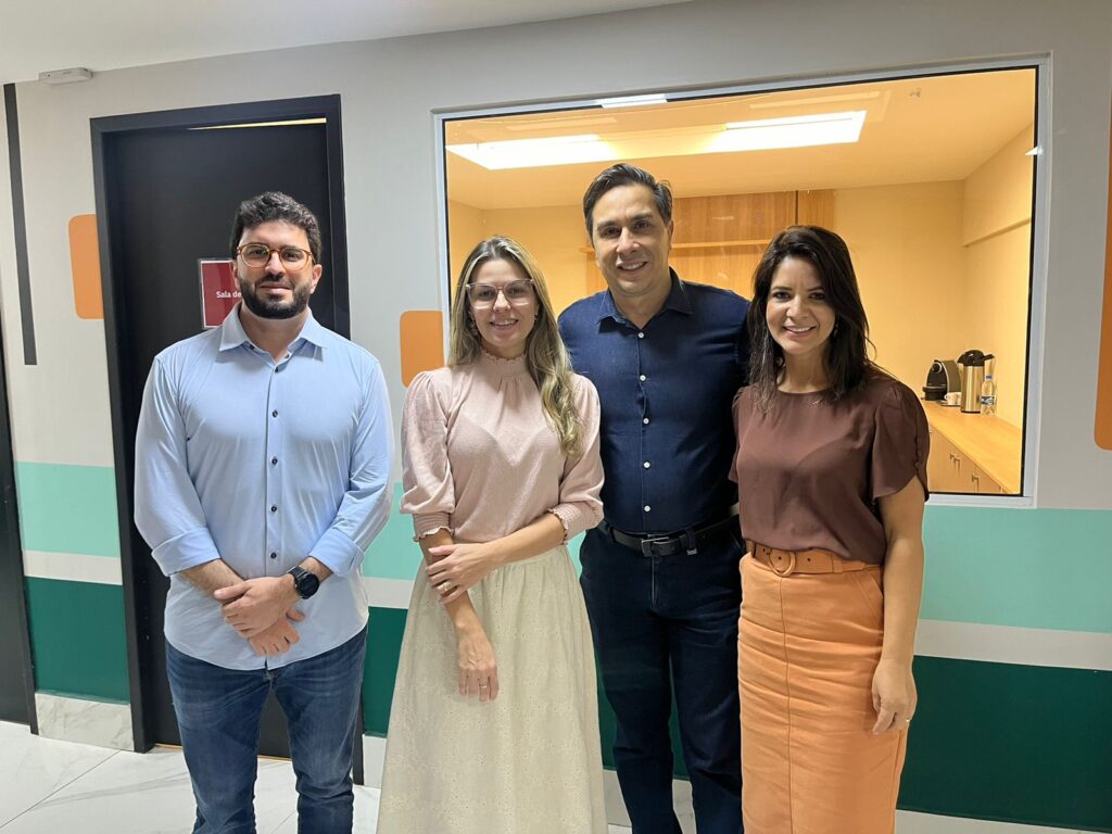João Resegue, Alê Marques, Ely Blunk e Giselle Alves
