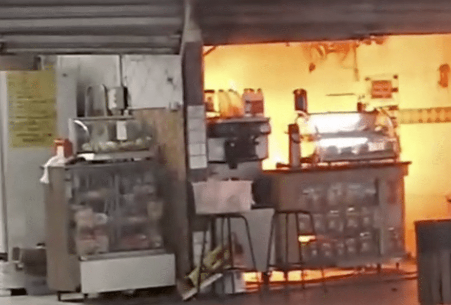Incêndio atinge lanchonete no Terminal do Transcol