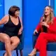 Criado por Raony Phillips, Marisa de maiô aposta em humor ácido e estética artificial para conquistar o público. Foto: Reprodução/TikTok
