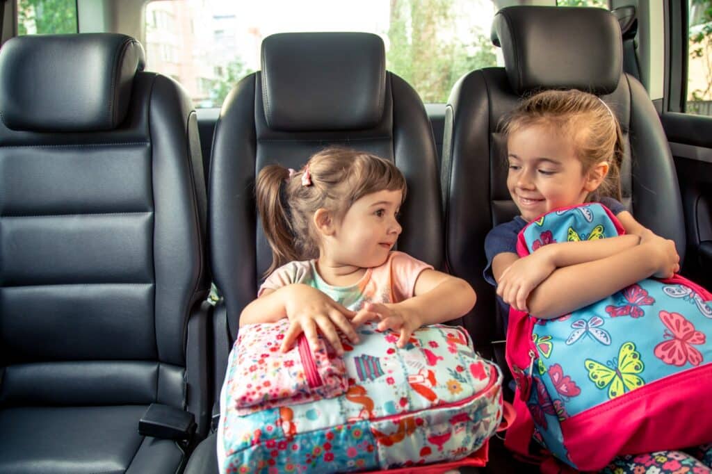 Menores de 16 anos podem viajar com autorização digital dos pais, válida em todo o país