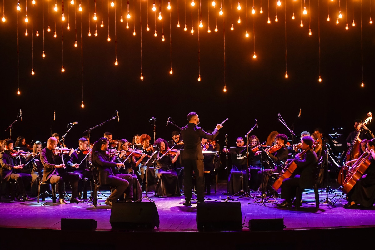 O concerto da Orquestra Jovem Vale Música promete uma noite de grandes clássicos no Teatro da Ufes. Foto: Divulgação