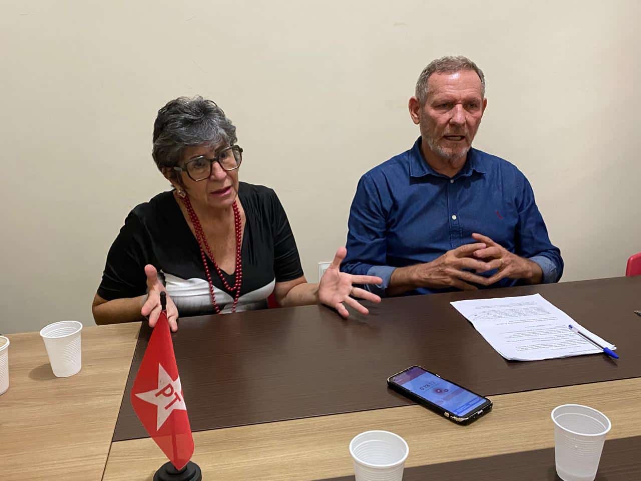 Iriny Lopes e João Coser, aliançados, concedem entrevista na sede do PT-ES. Foto: assessoria
