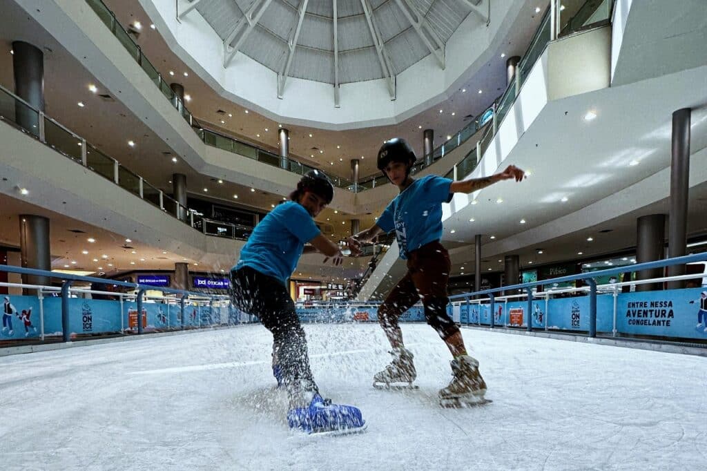 Pista de patinação ficará no Shopping Praia da Costa até o fim de agosto. Foto: Divulgação