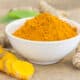 Açafrão contribui para a saúde do sistema digestivo, fortalecendo a barreira intestinal. Foto: Freepik