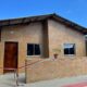 Casa ecológica construída por detentos no sistema prisional do ES foi entregue a casal que perdeu tudo em um incêndio, em Viana