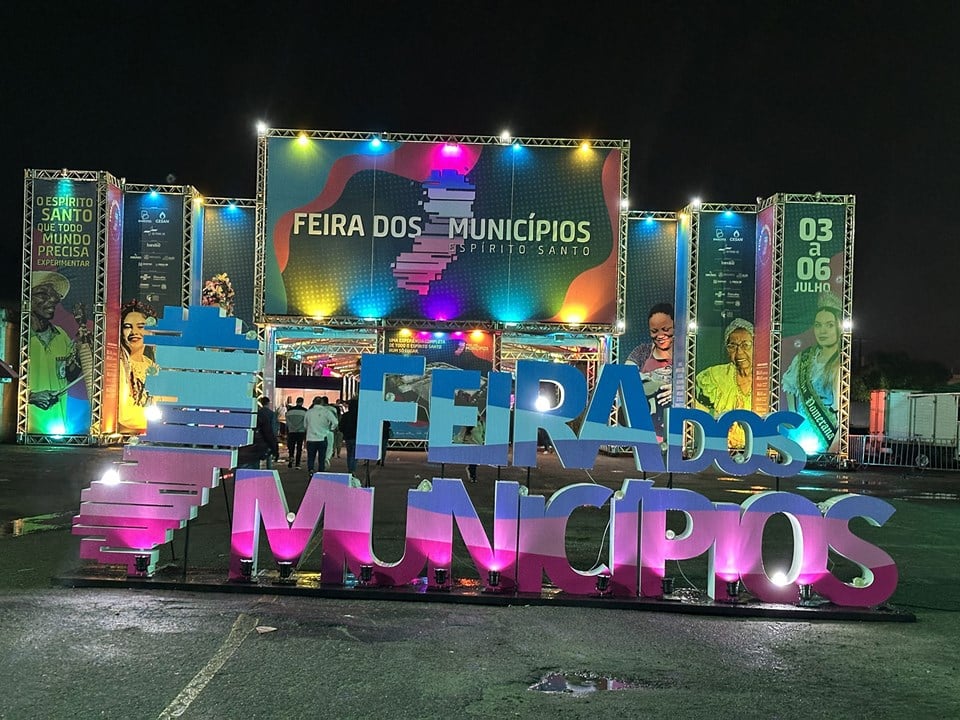 Os programas Acontece e Mundo Cooperativo, da TV Sim/SBT, fizeram cobertura especial da Feira dos Municípios. Foto: Divulgação (Governo do ES)