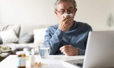 Infecções respiratórias se agravam no inverno e colocam idosos entre os grupos mais vulneráveis a complicações graves. Foto: Freepik