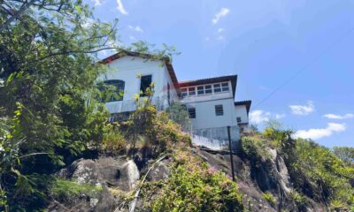 O casarão centenário está a venda por R$ 6,5 milhões na Prainha. Foto e vídeo: Divulgação