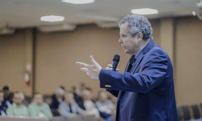 Marcos Heleno Guerson durante palestra no Seminário de Excelência Industrial 2025